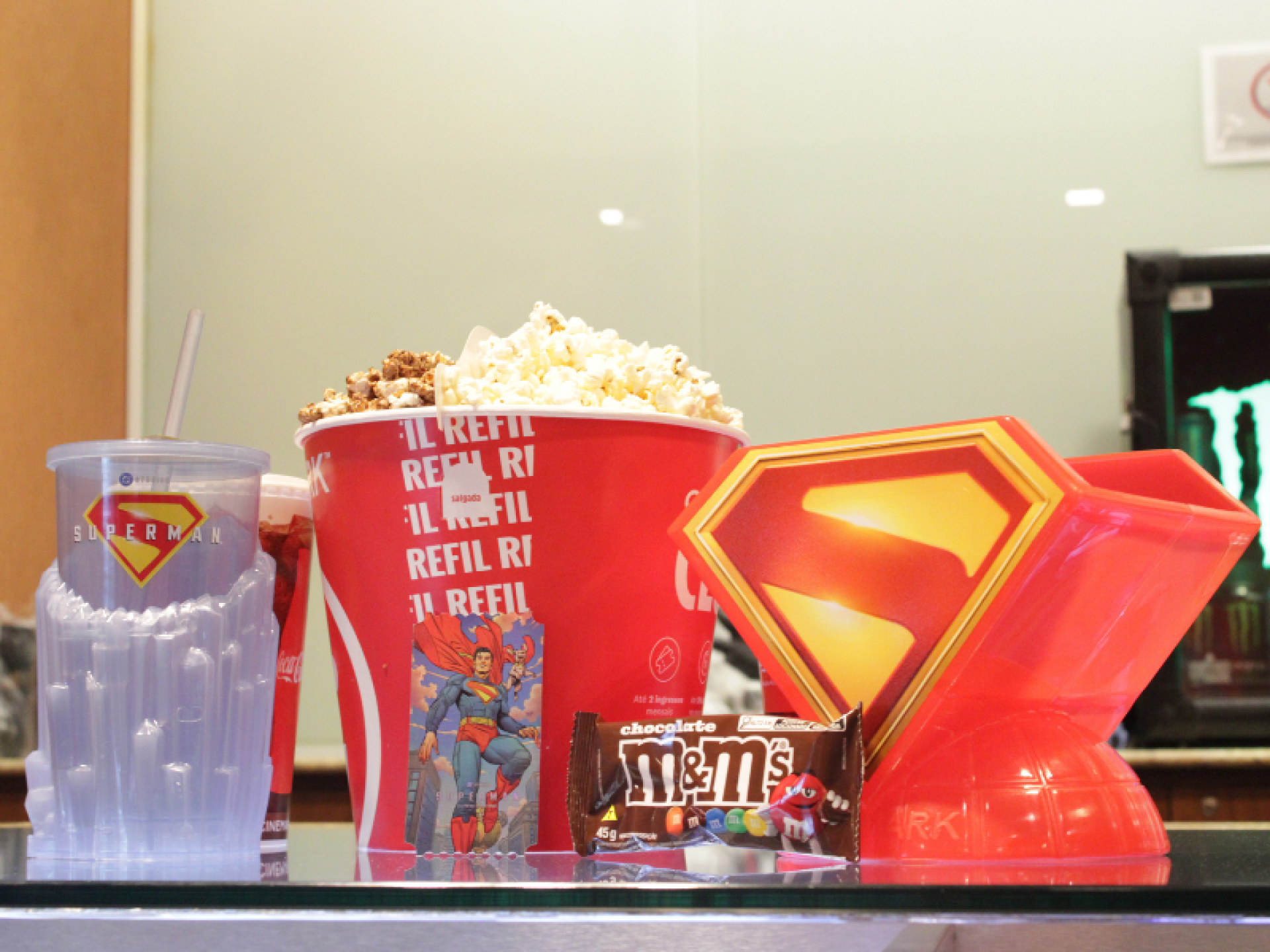 Combo do Superman no Cinemark.