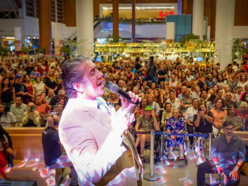 Dia dos Avós é celebrado com show de Altemar Dutra Jr.