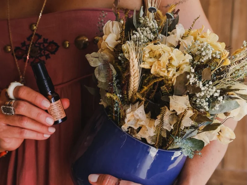 Bonjour Flores celebra seis anos transformando o cotidiano em poesia