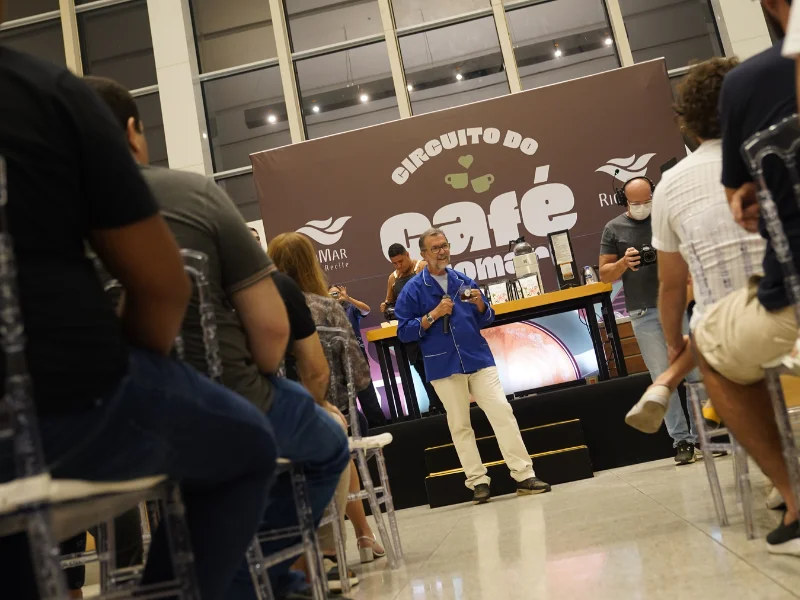 Circuito do Café traz Romualdo em noite cheia de aromas e sabores