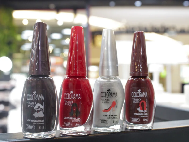 Colorama lança coleção esmaltes inspirada em "O Diabo Veste Prada 2"
