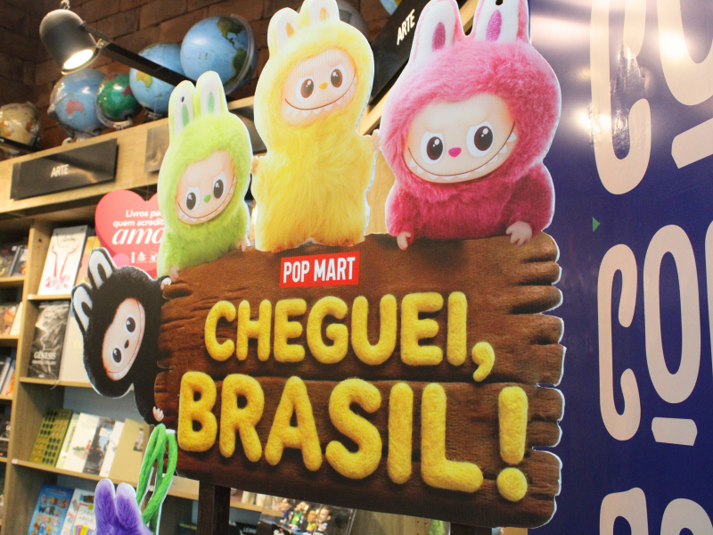 Labubu: bonecos originais chegam ao RioMar Recife