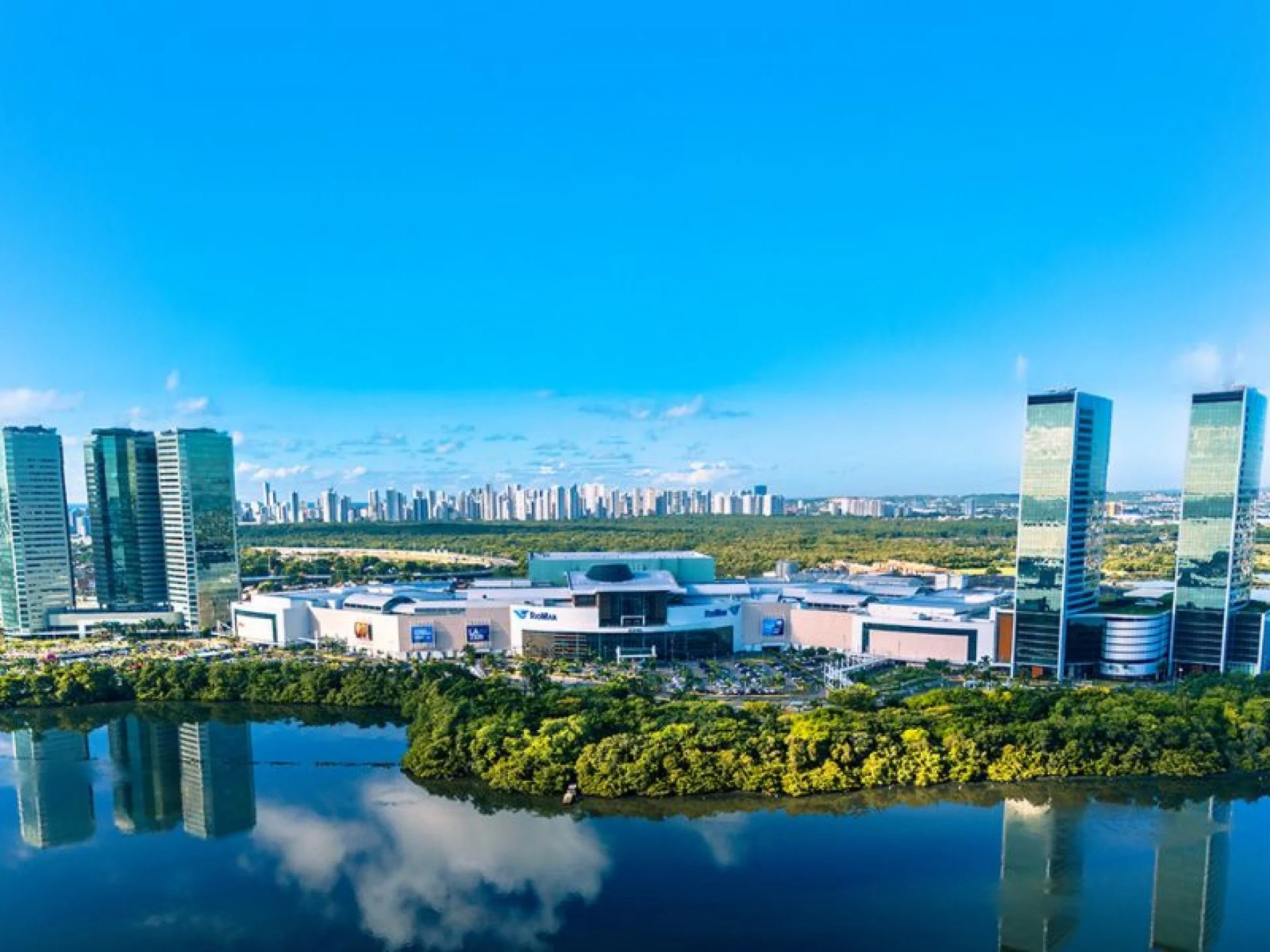 Feriado de Tiradentes: confira o horário de funcionamento do RioMar