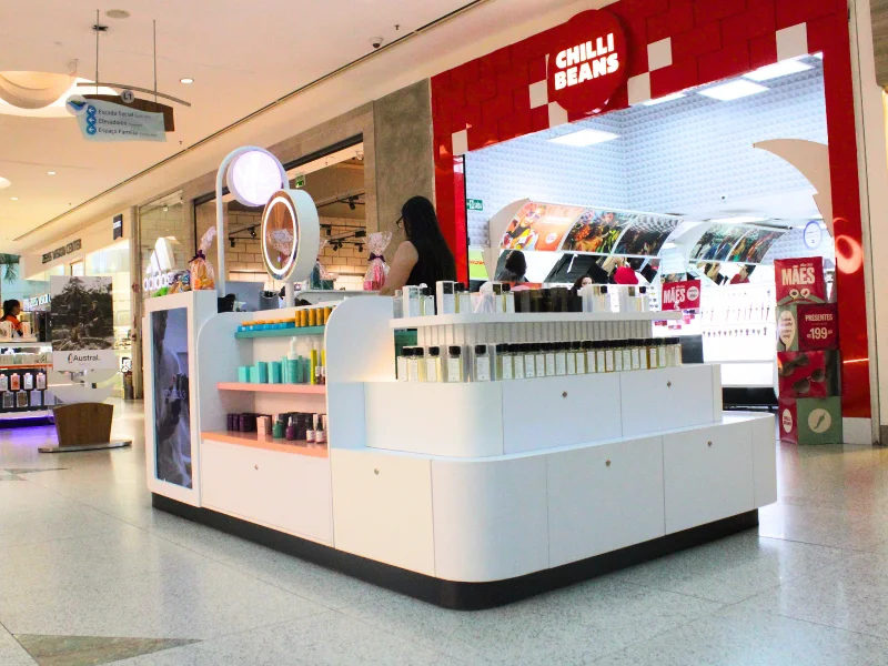Yes Cosmetics inaugua quiosque no RioMar Recife