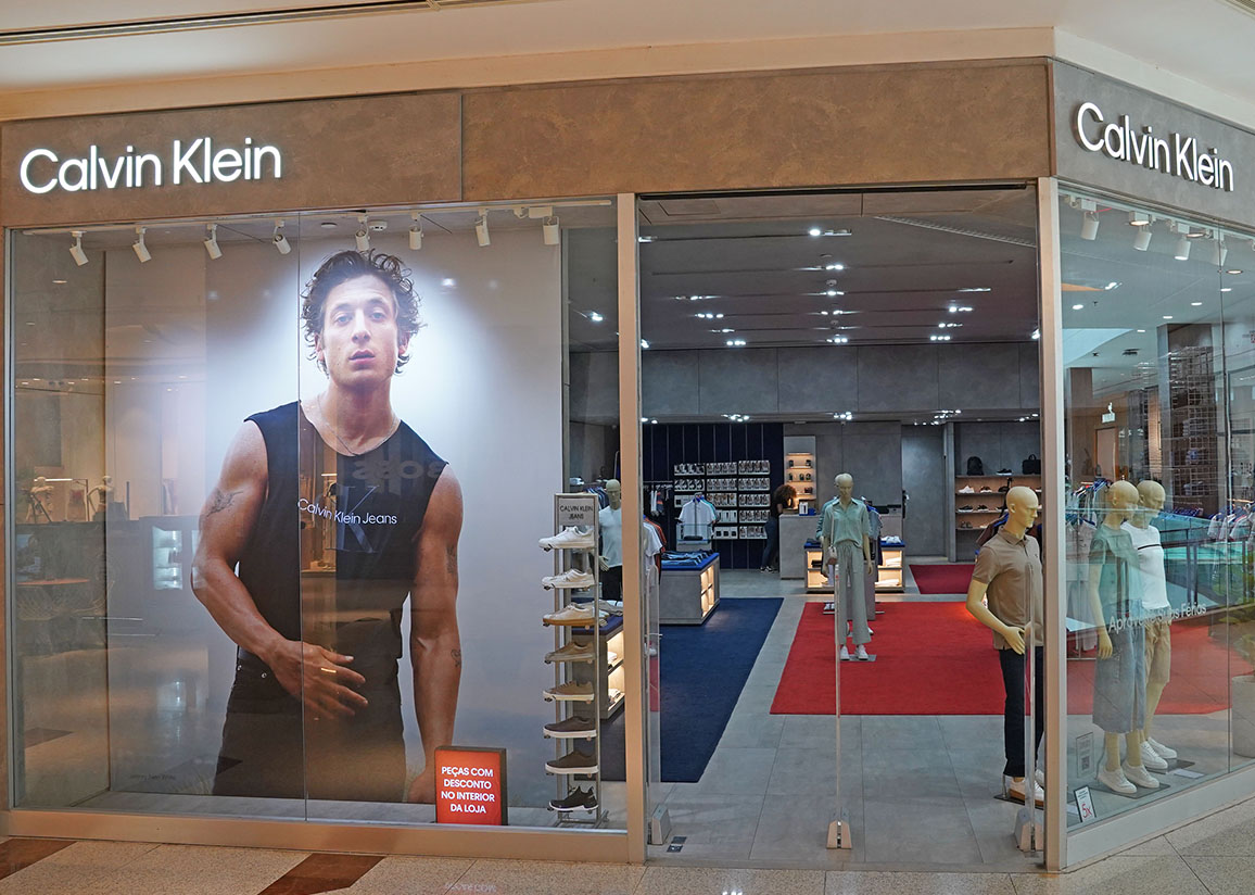 CALVIN KLEIN JEANS