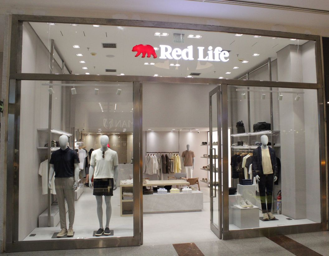 RED LIFE